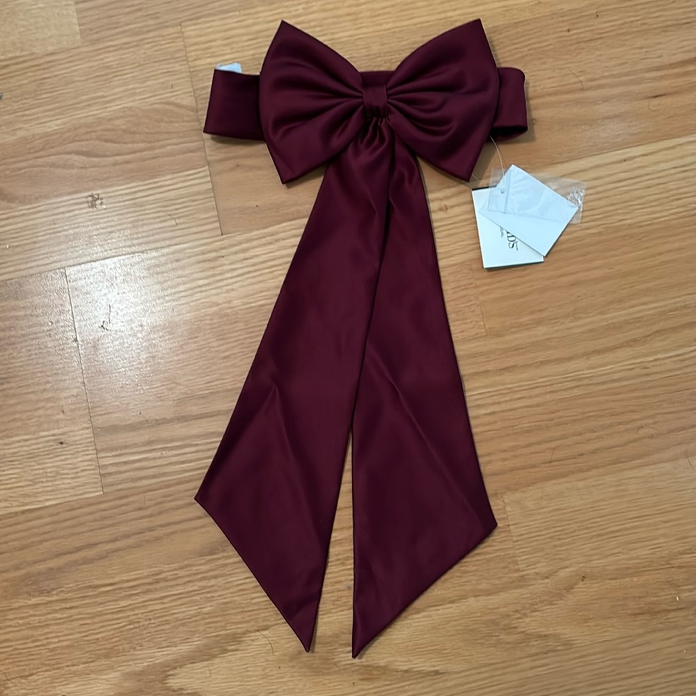Flower girl detachable bow